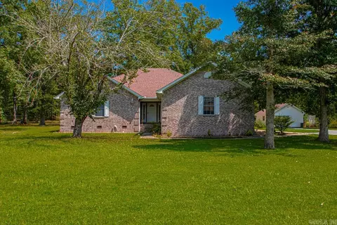 9915 Kling Valley Dr, Mabelvale, AR 72103