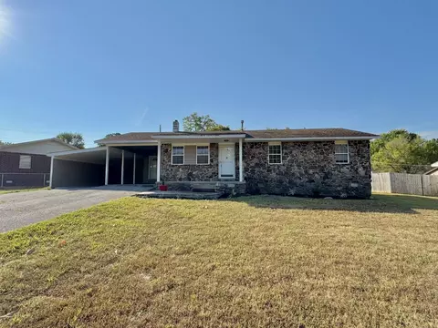 102 Capri Dr, Melbourne, AR 72556