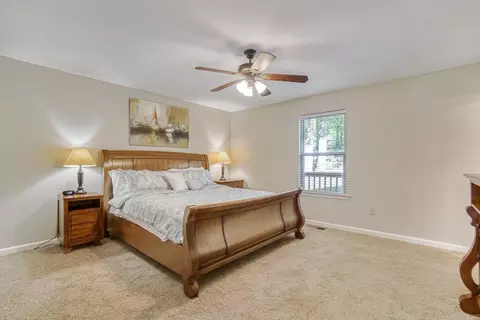 Bedroom - 175 Sylvan Dr, Greers Ferry, AR 72067 photo 1 of 7