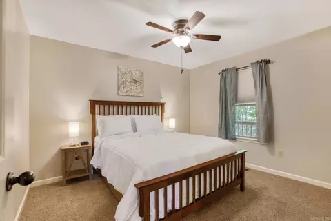 Bedroom - 175 Sylvan Dr, Greers Ferry, AR 72067 photo 5 of 7