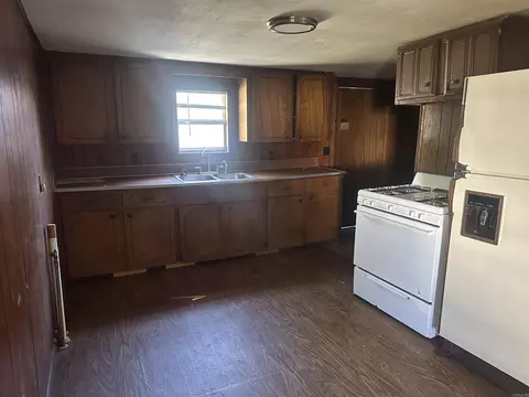 Kitchen - 208 Moore St, Ward, AR 72176 photo 3 of 3