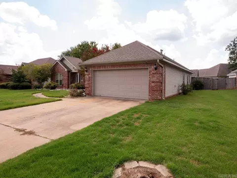 Exterior - 4011 Evergreen Dr, Benton, AR 72015 photo 2 of 8