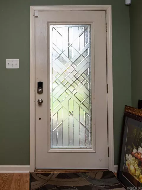 Entry Way - 4011 Evergreen Dr, Benton, AR 72015 photo 1 of 1