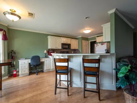 Kitchen - 4011 Evergreen Dr, Benton, AR 72015 photo 5 of 5