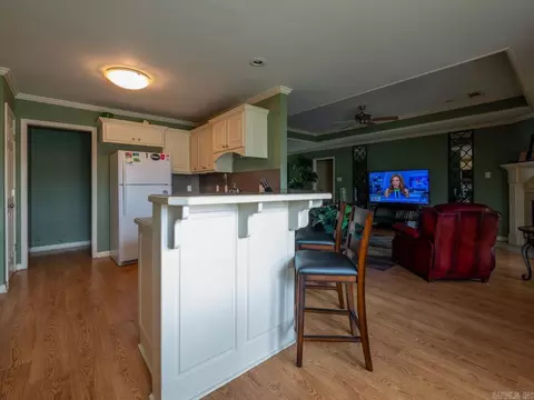 Kitchen - 4011 Evergreen Dr, Benton, AR 72015 photo 4 of 5