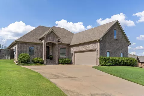 18712 Lochridge Dr, Little Rock, AR 72210