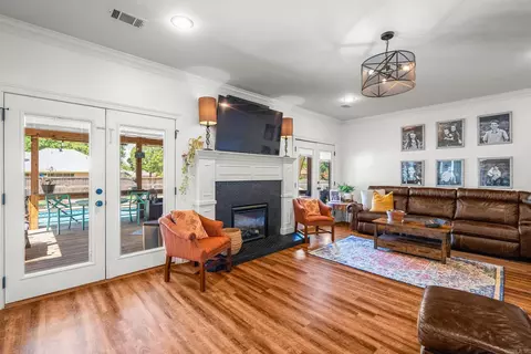 1805 Royal, Conway, AR 72034 photo 7