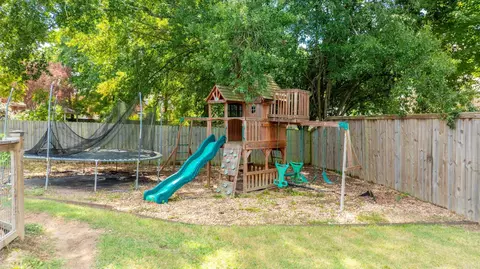 1805 Royal, Conway, AR 72034 photo 4