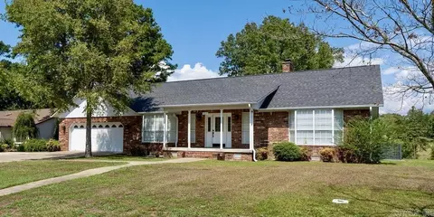 602 Edgewater Cv, Heber Springs, AR 72543