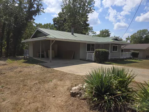 30 Sequoyah Ridge Rd, Cherokee Village, AR 72529