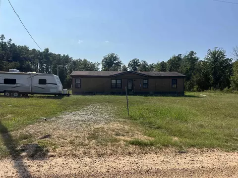 563 Gold Leaf Rd, Star City, AR 71667