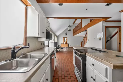 Kitchen - 1505 Erving Ridge Loop, Cabot, AR 72023 photo 1 of 3