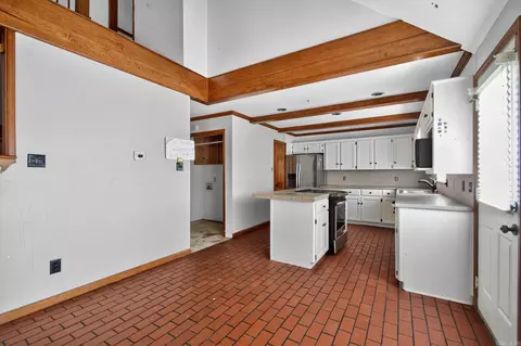 Kitchen - 1505 Erving Ridge Loop, Cabot, AR 72023 photo 2 of 3