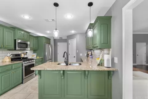 2173 N Fork Cir, Benton, AR 72019 photo 8