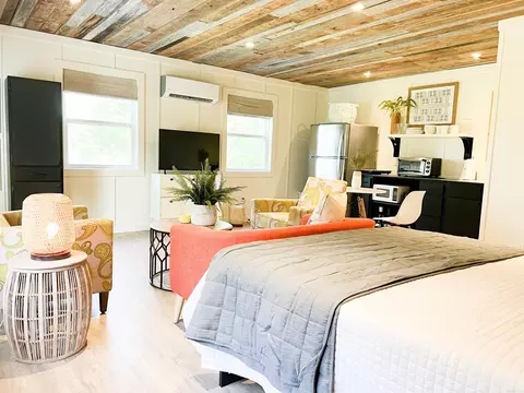 Bedroom - 912 Double Bridge Loop, Mountain View, AR 72560 photo 6 of 6
