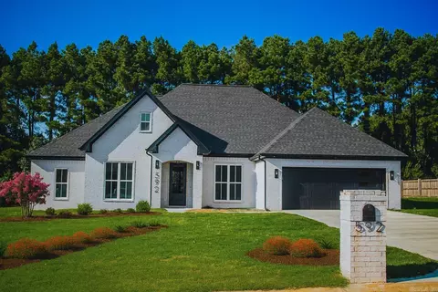 592 Rebecca Cir, Monticello, AR 71655