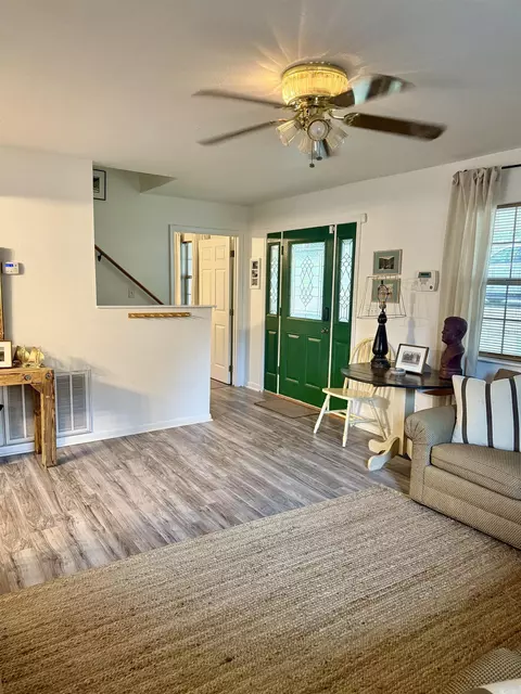 Entry Way - 100 Iris Dr, Drasco, AR 72530 photo 1 of 7