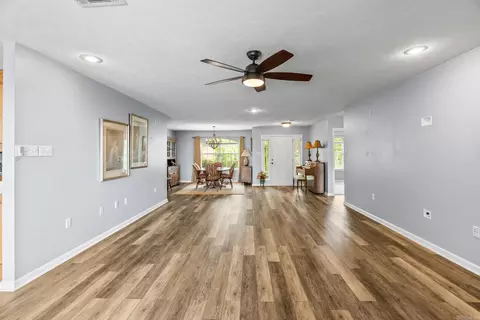 Living - 40 Pine Mountain Dr, Conway, AR 72034 photo 3 of 6
