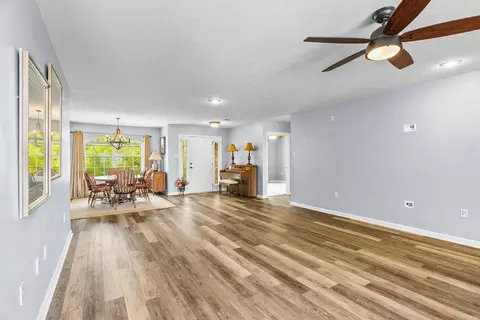 Living - 40 Pine Mountain Dr, Conway, AR 72034 photo 5 of 6