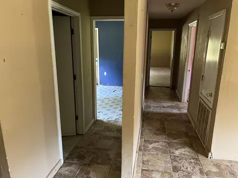 Entry Way - 354 W Highway 70 B, De Queen, AR 71832 photo 1 of 1