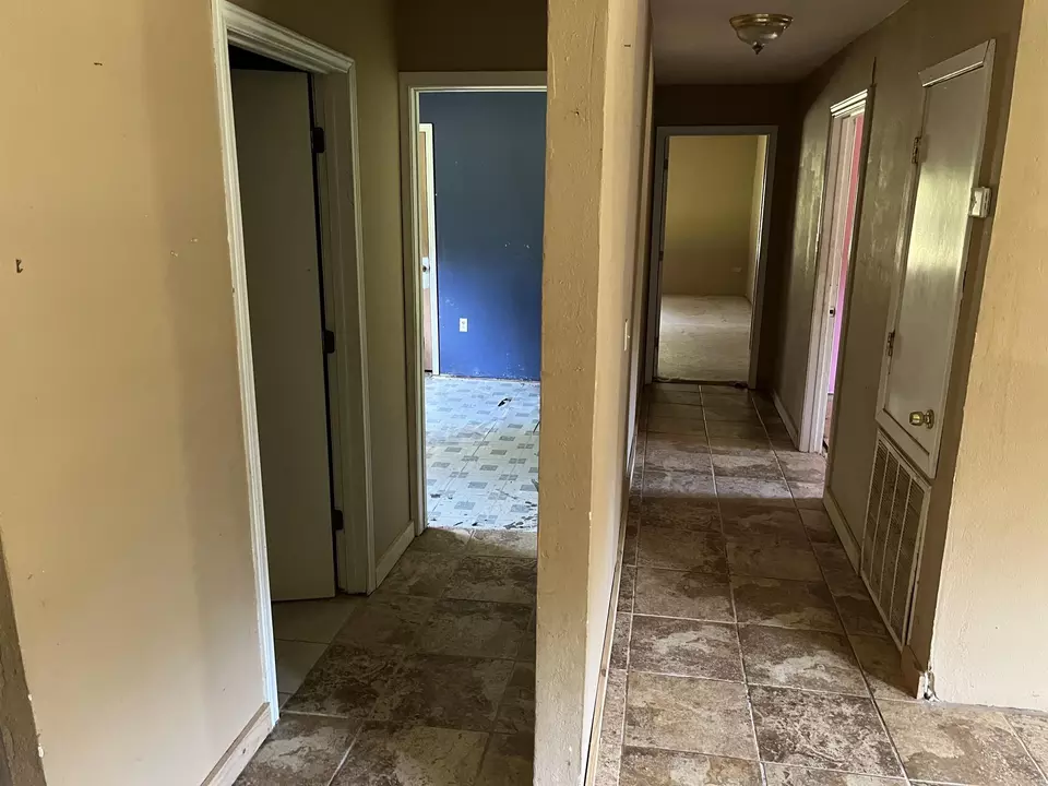 Entry Way - 354 W Highway 70 B, De Queen, AR 71832 photo 1 of 1