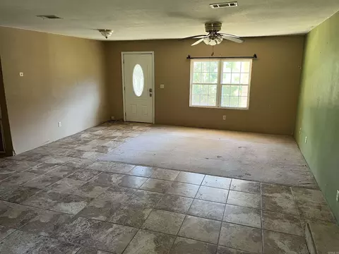 Living - 354 W Highway 70 B, De Queen, AR 71832 photo 1 of 2