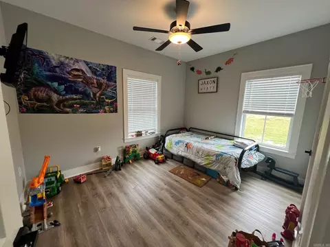 Bedroom - 633 Hwy 25 N, Guy, AR 72601 photo 4 of 4