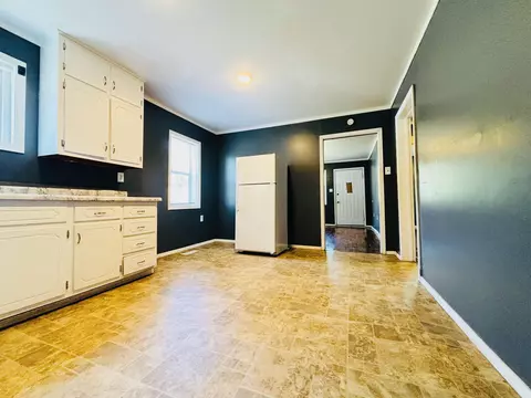 Entry Way - 1411 E Moore, Searcy, AR 72143 photo 1 of 1