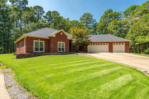 11 Calderon Ln, Hot Springs Village, AR 71909