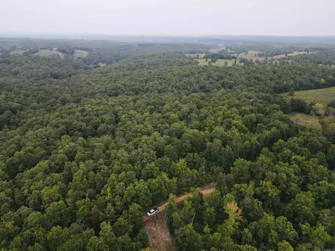 420 Persimmon Dr, Marshall, AR 72650
