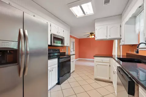 13 Kathy Cir, Conway, AR 72032 photo 5