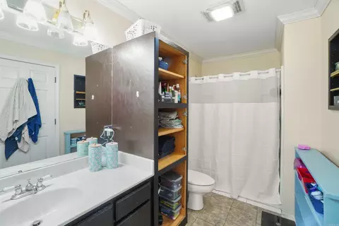 Bath - 501 Akel Rd, Cabot, AR 72023 photo 2 of 3