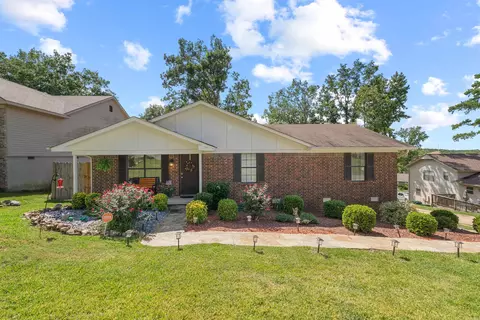 506 Parkway Place Dr, Little Rock, AR 72211
