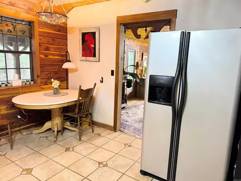 Kitchen - 1499 Sutterfield Rd, Fox, AR 72051 photo 3 of 5