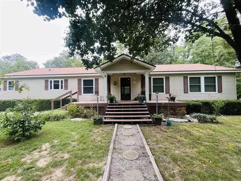 359 Denise Ln, Hot Springs, AR 71901