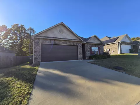 Exterior - 2135 Eldridge Ln, Conway, AR 72032 photo 1 of 4