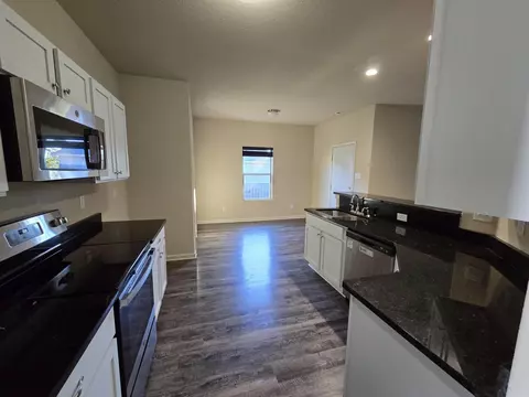 Kitchen - 2135 Eldridge Ln, Conway, AR 72032 photo 1 of 2