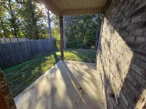Exterior - 2135 Eldridge Ln, Conway, AR 72032 photo 3 of 4