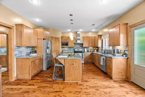 Kitchen - 46 Bald Eagle, Paron, AR 72122 photo 1 of 6
