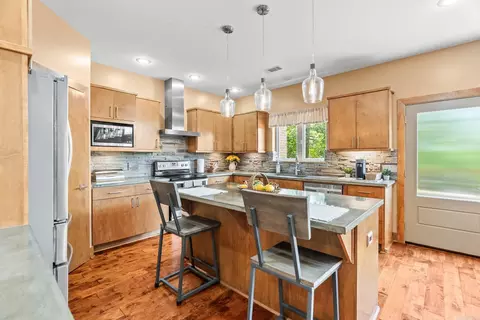 Kitchen - 46 Bald Eagle, Paron, AR 72122 photo 3 of 6