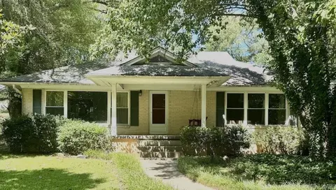 105 Lakeside Rd, Hot Springs, AR 71901