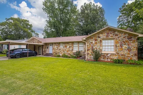 3804 Ridge Rd, North Little Rock, AR 72116