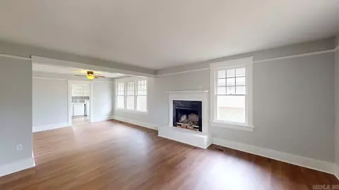 409 Mitchell St, Conway, AR 72034 photo 5