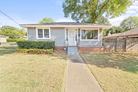 909 W 42nd St, North Little Rock, AR 72118