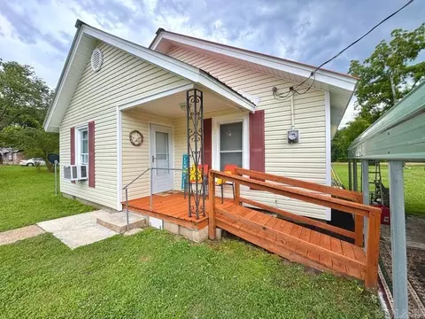 325 Broadwater Ln, Batesville, AR 72501