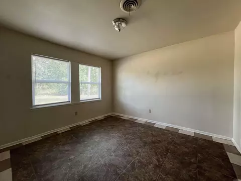 Living - 338 Paula Ave, Trumann, AR 72472 photo 4 of 4
