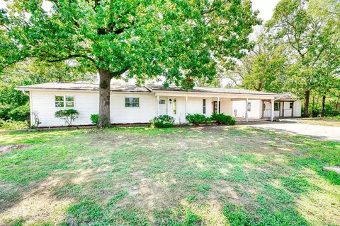 126 Southshore Dr, Hot Springs National Park, AR 71913