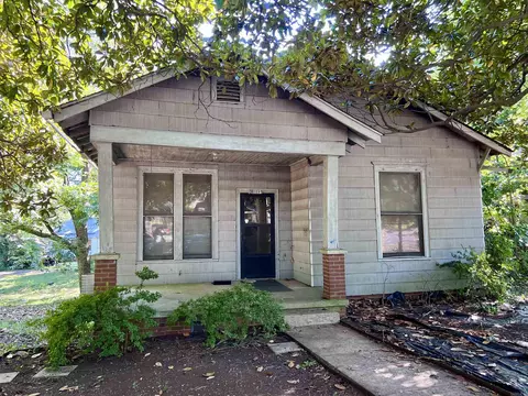 1113 W Grand Ave, Hot Springs National Park, AR 71913