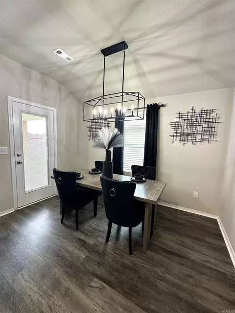 Dining - 285 Rooster Rd, Conway, AR 72032 photo 1 of 1