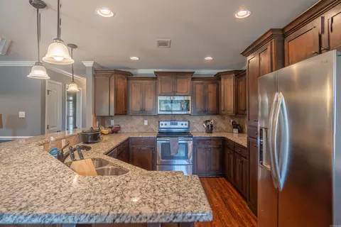 455 Bobwhite Holw, Lonoke, AR 72086 photo 10
